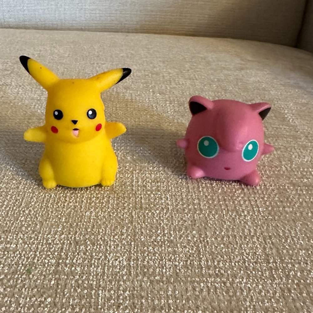 Vintage 1999 Pokeman Pikachu and Jigglypuff Rollerball Figure